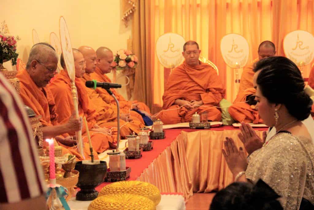 ทำบุญบ้าน ทำบุญขึ้นบ้านใหม่ พิธีทำบุญบ้าน อาหารทำบุญขึ้นบ้านใหม่ ทำบุญบริษัท